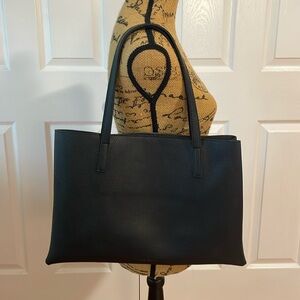 GUC - Vince Camuto Luck Tote